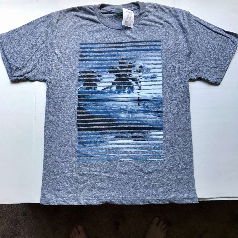 Pacific boys XL graphic t-shirt grey/ blue short-sleeved